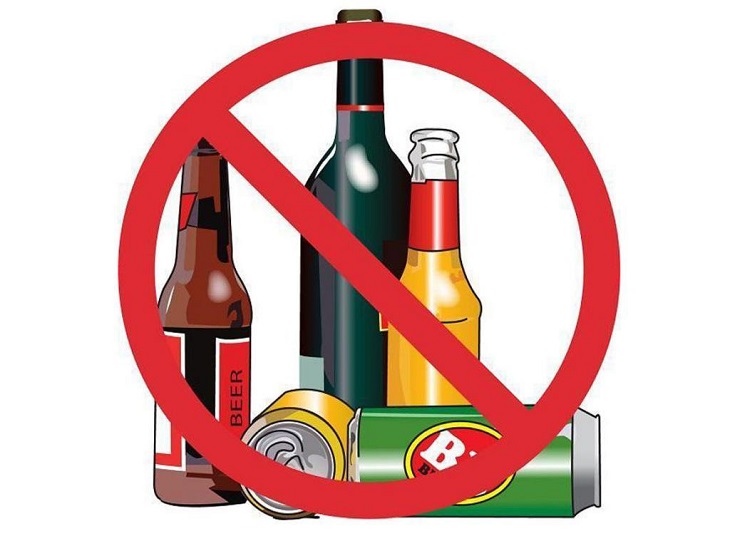 Chị em cần tuyệt đối tránh bia, rượu, đồ uống có ga và chứa nhiều chất hóa học độc hại