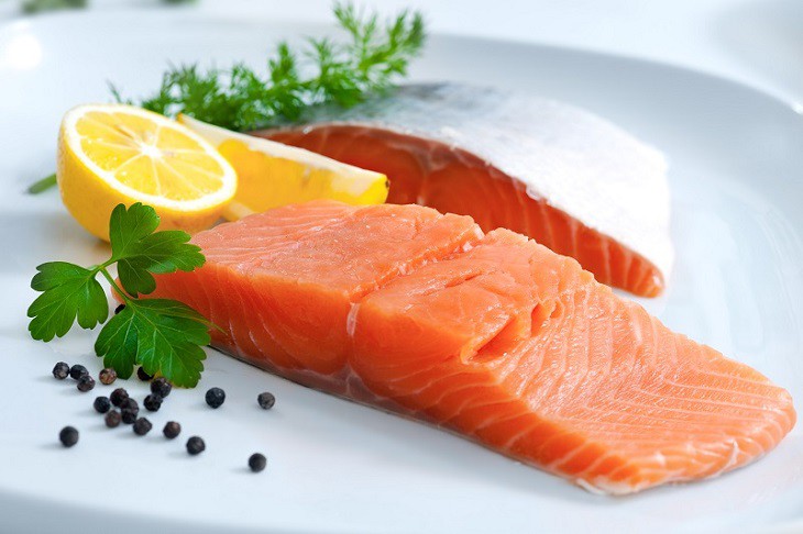 Các loại cá béo giàu Omega 3 có thể giảm ngứa và dị ứng do chàm sữa gây ra