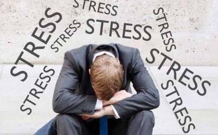 Căng thẳng, stress là những yếu tố gia tăng nguy cơ xuất tinh sớm ở nam giới