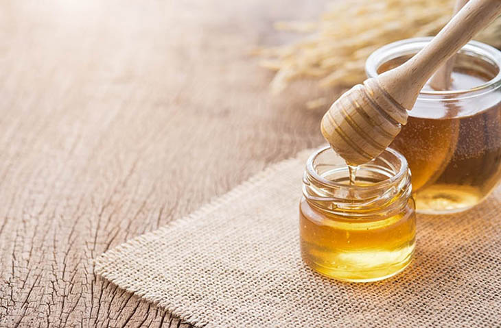Sử dụng mật ong để hỗ trợ tăng sức đề kháng, đẩy lùi chứng bệnh viêm amidan hốc mủ