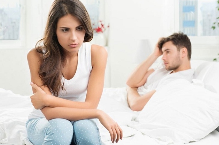 Huyết trắng bệnh lý làm ảnh hưởng tiêu cực tới đời sống "chăn gối" vợ chồng