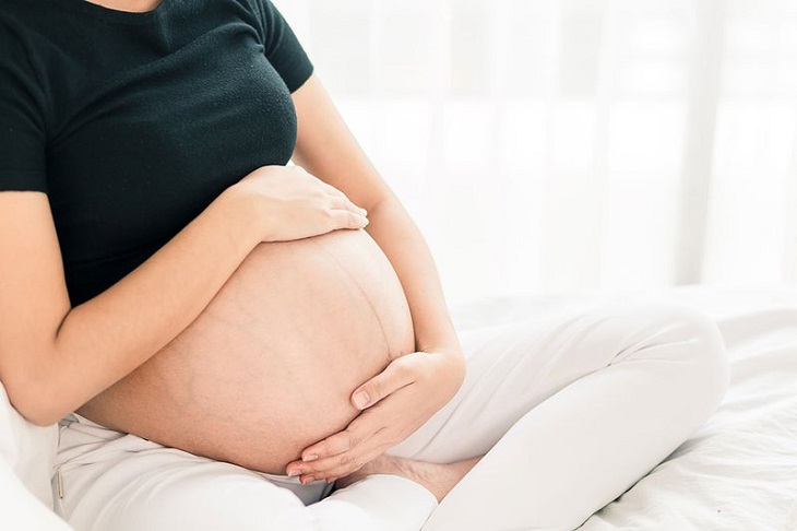 Thay đổi nội tiết tố có thể gây viêm da cơ địa khi mang thai