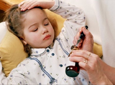Viêm mũi dị ứng ở trẻ dùng thuốc gì?