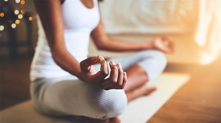yoga chữa lạc nội mạc tử cung