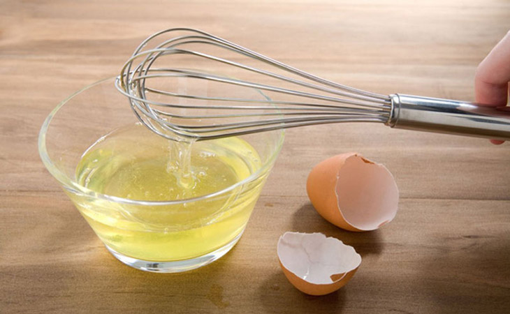 Lòng trắng trứng là cách chữa rạn da lành tính, không tác dụng phụ