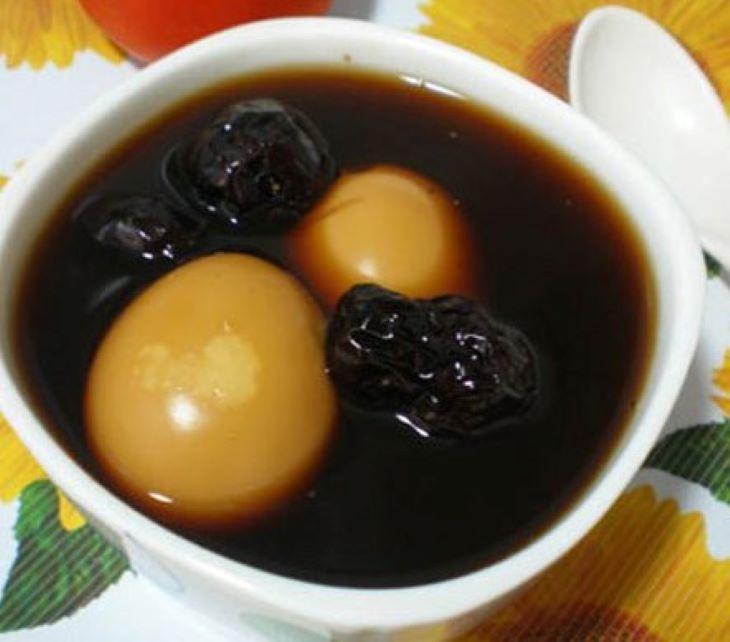 Chữa xuất tinh sớm bằng trứng gà nấu cùng Hà thủ ô là một bài thuốc cực kỳ bổ dưỡng