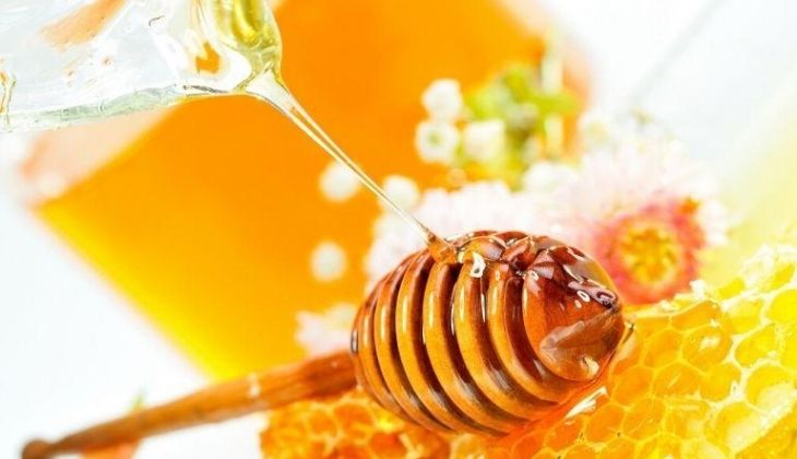 Công dụng của mật ong trong trị thâm mụn
