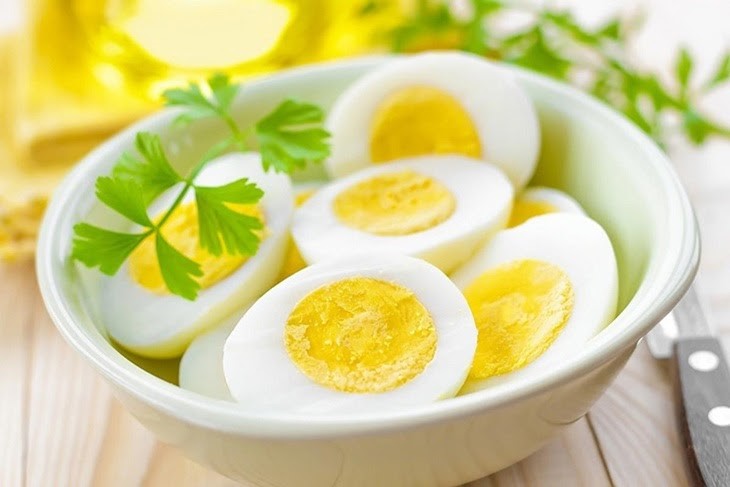 Trào ngược dạ dày có nên ăn trứng không? Câu trả lời là có