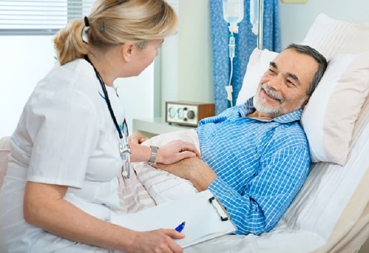 Đa phần cắt polyp trực tràng bệnh nhân không cần nằm viện