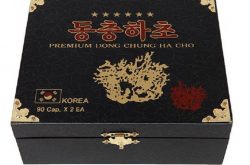Đông trùng hạ thảo Dong Chung Ha Cho của Hàn Quốc được đựng trong hộp gỗ đen sang trọng