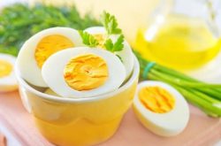 Trứng với nhiều chất dinh dưỡng tốt cho xương khớp