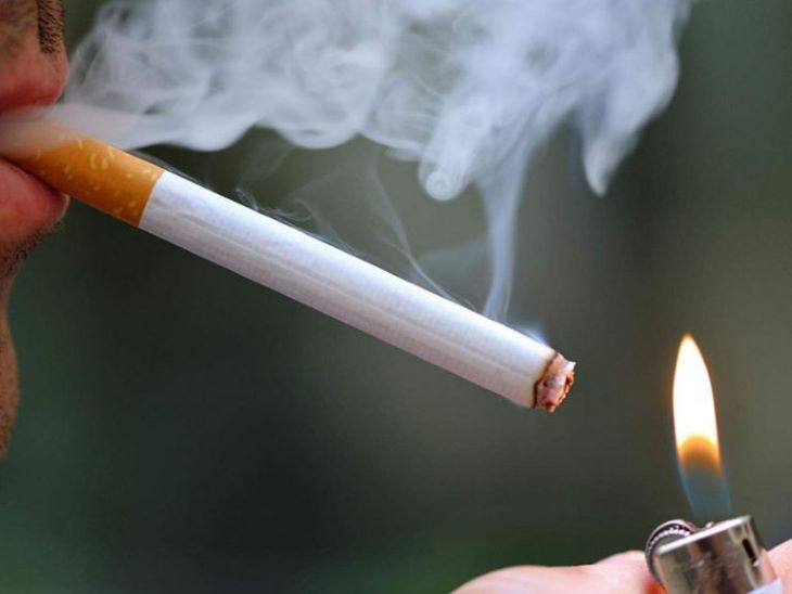 Hút thuốc lá là một trong những nguyên nhân chính dẫn đến ung thư amidan