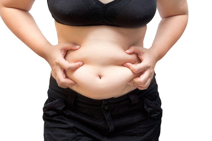 Tình trạng bé bụng trên có thể do nhiều nguyên nhân gây ra