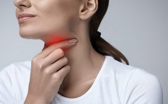 Viêm họng hạt mãn tính thường kéo dài dai dẳng, khó điều trị