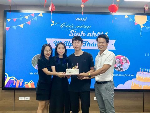 WeUp Group to chuc sinh nhat cho cac thanh vien Thang 8