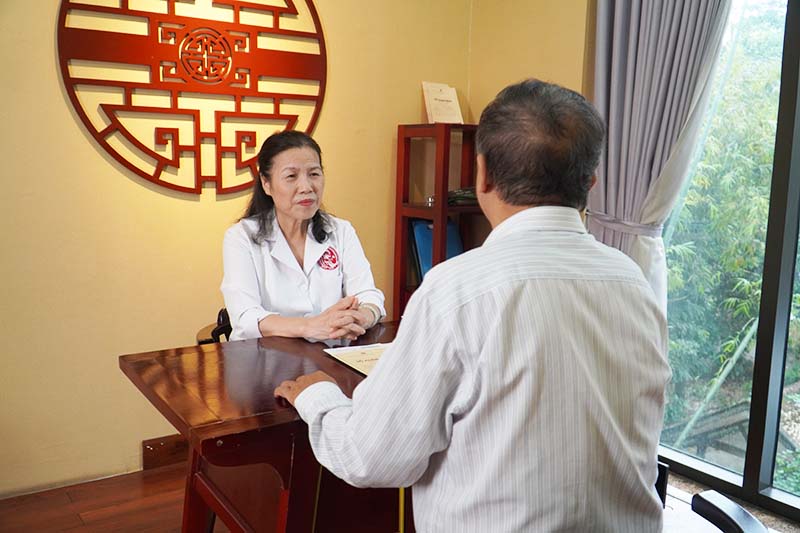 Bác sĩ Vân Anh đã có 40 năm kinh nghiệm điều trị bệnh dạ dày