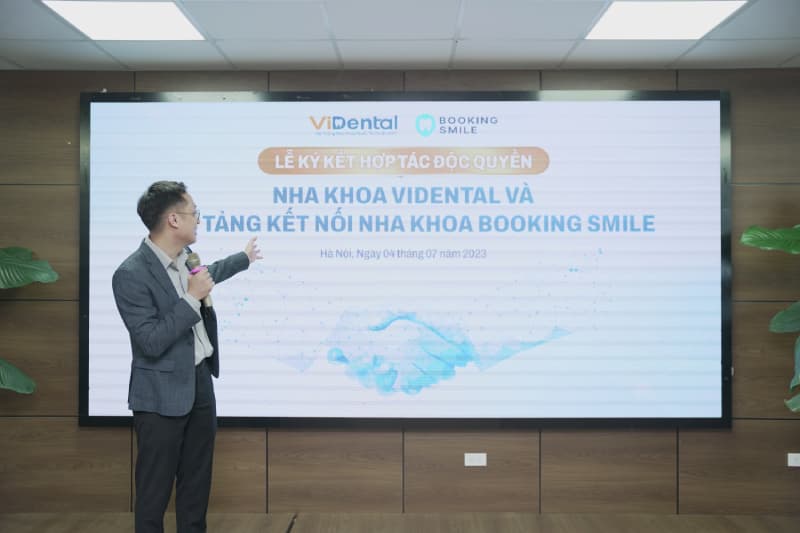 Ông Đặng Thanh Sơn – Giám đốc Kinh doanh nền tảng kết nối nha khoa Booking Smile chia sẻ về sự hợp tác giữa 2 bên